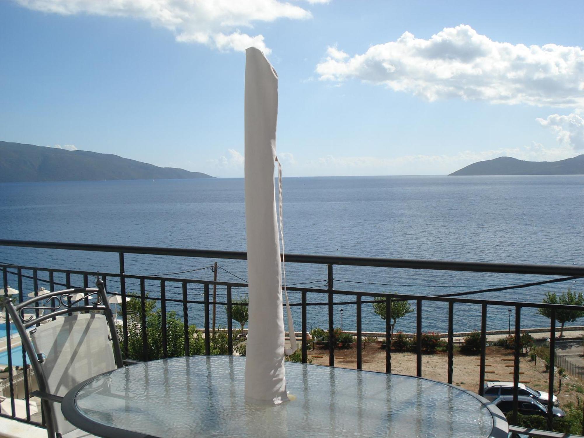 Mema'S Apartment Agia Efimia ภายนอก รูปภาพ